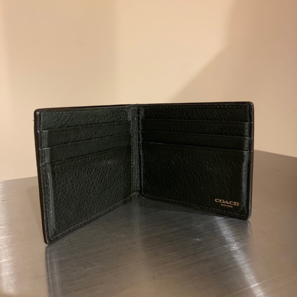 Coach Wallet - Picture 4 of 4